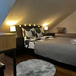 公寓 Cozy 3 Story House In Old Town