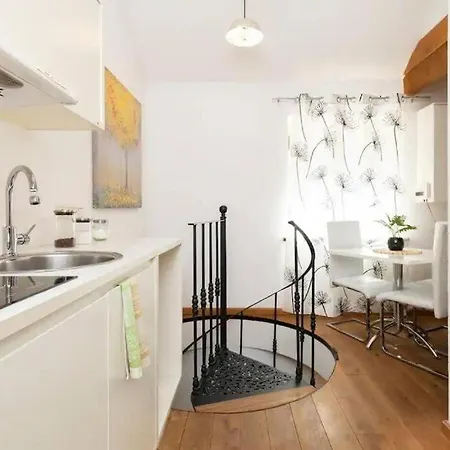 Cozy 3 Story House In Old Town Lejlighed *