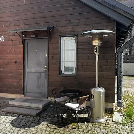 Cozy 3 Story House In Old Town *