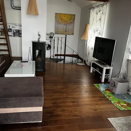 Cozy 3 Story House In Old Town Appartement *
