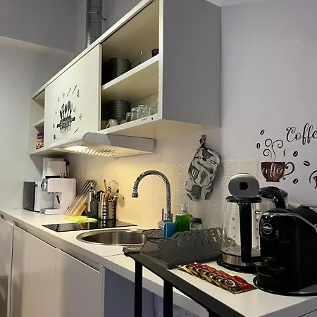 Cozy 3 Story House In Old Town *