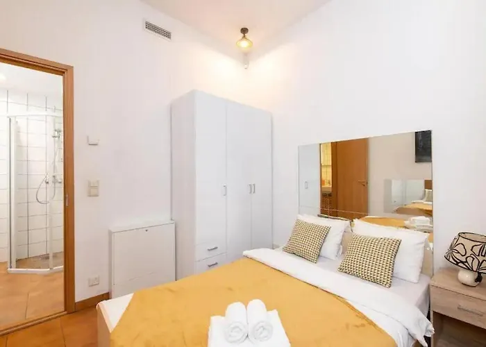 Cozy 3 Story House In Old Town تالين