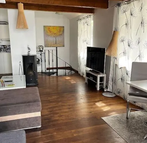 شقة Cozy 3 Story House In Old Town *