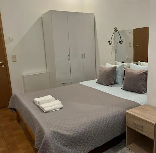 شقة Cozy 3 Story House In Old Town