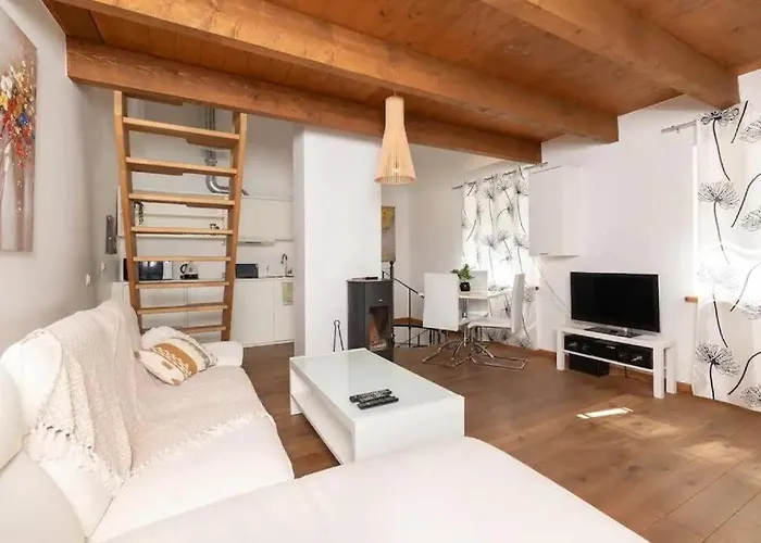 Cozy 3 Story House In Old Town * تالين