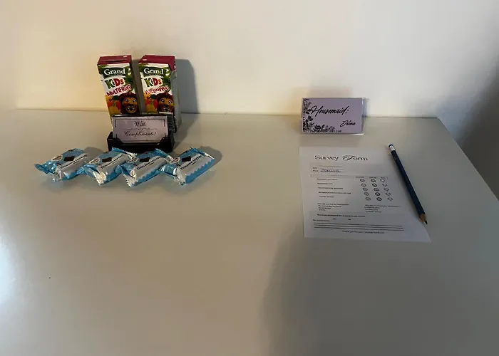 Cozy 3 Story House In Old Town *