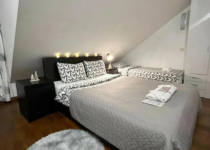 Lejlighed Cozy 3 Story House In Old Town *