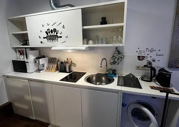 Cozy 3 Story House In Old Town * تالين