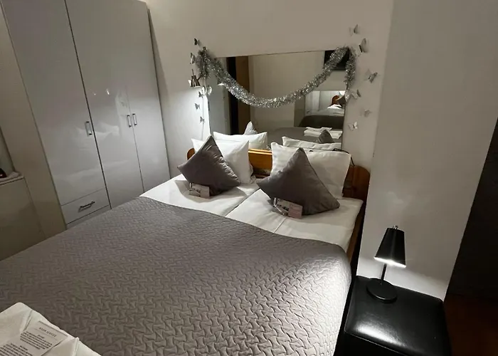 Cozy 3 Story House In Old Town تالين