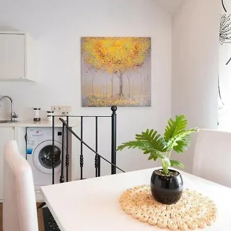 Cozy 3 Story House In Old Town Διαμέρισμα Ταλίν